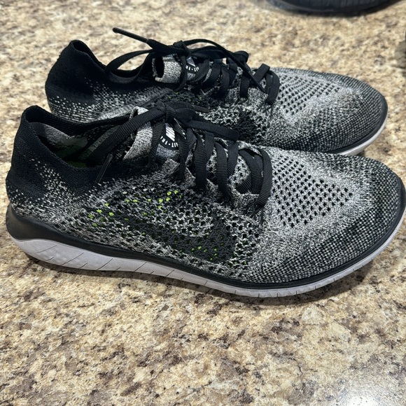 Nike Free Rn Flyknit - Picture 3 of 4